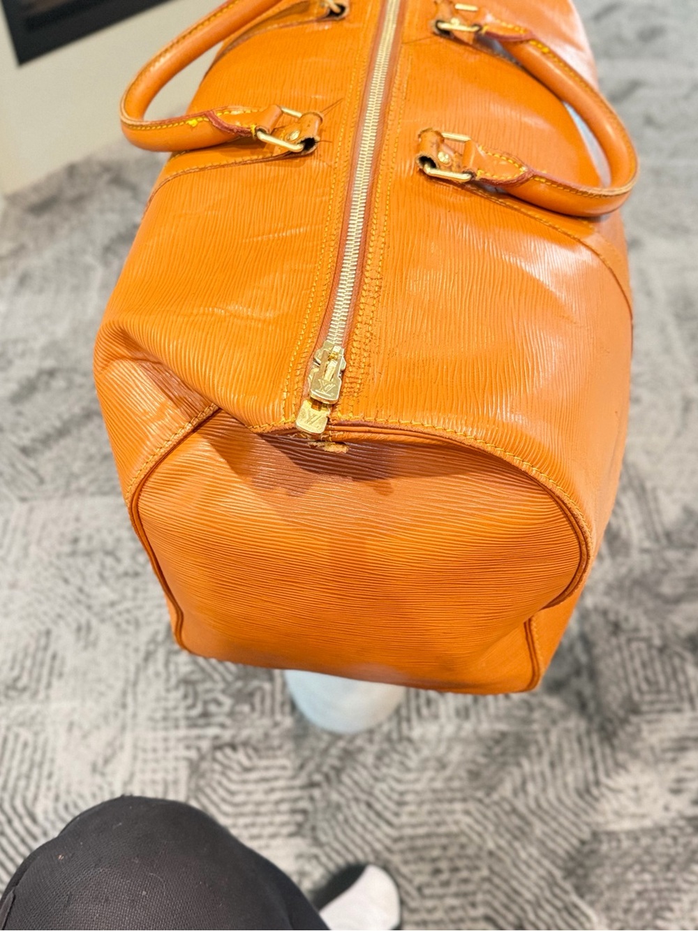 Louis Vuitton Epi Leather Keepall - Picture 6 of 8